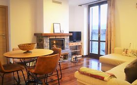 Apartament Acollidor Amb Una Gran Llar De Foc By Rural D'Aneu